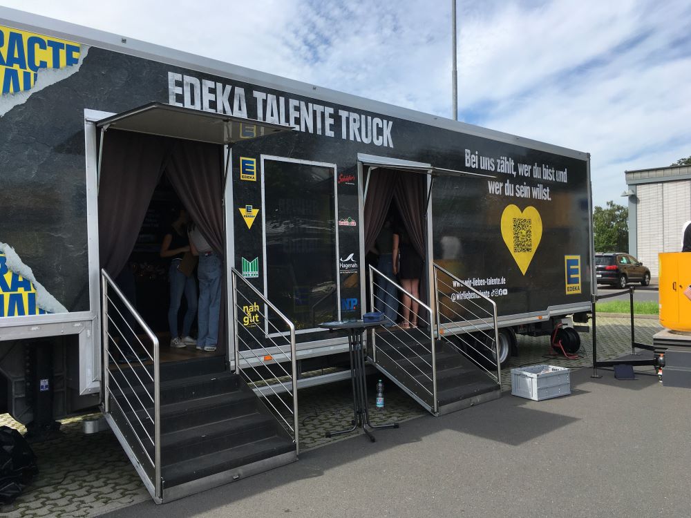 Der Edeka Food Truck von außen